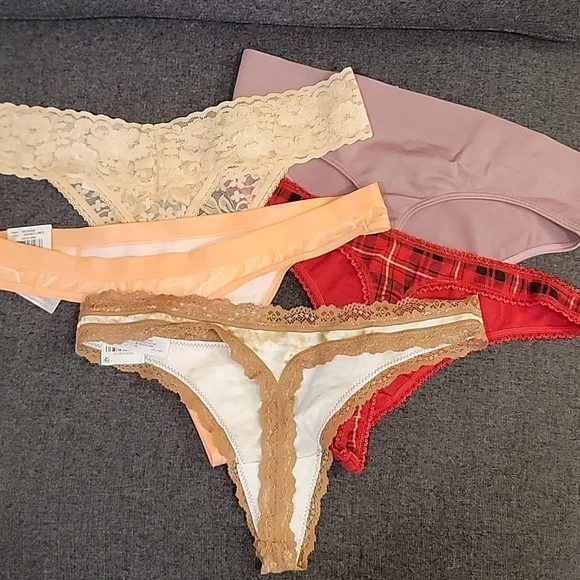 Bundle of Panties 5 Thongs Size Large NWT - Picture 2 of 4